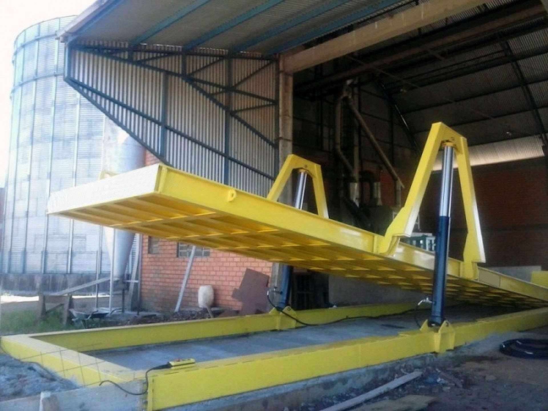 Tombadores HidrÃ¡ulicos: A ImportÃ¢ncia do Ã“leo HidrÃ¡ulico 68